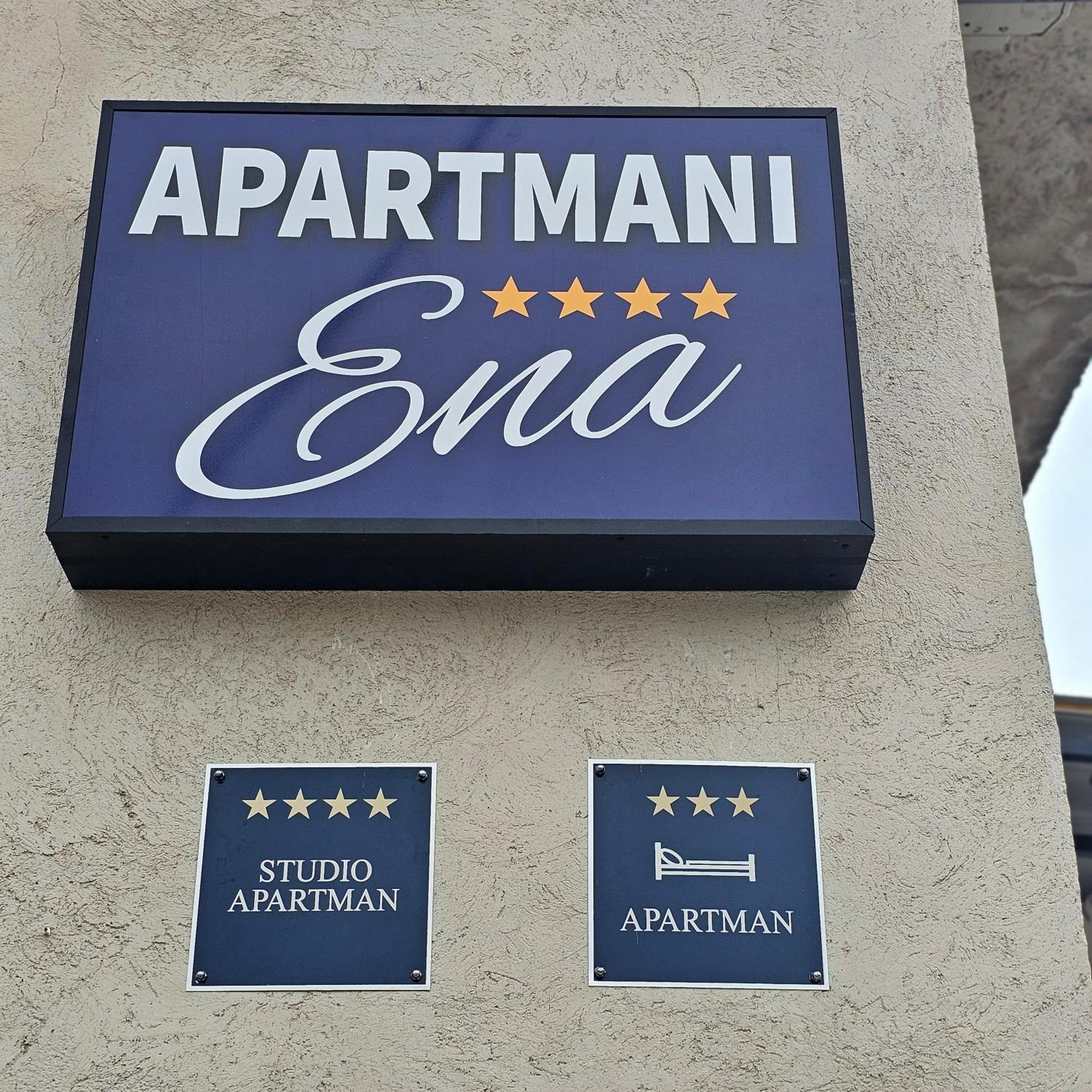 Ena1 & Ena2 -Big Free Parking 卡尔洛瓦茨 外观 照片